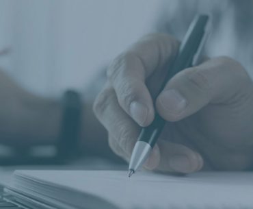 How to Write a Cover Letter for Administrative Assistant Jobs How to Write a Cover Letter for Administrative Assistant Jobs
