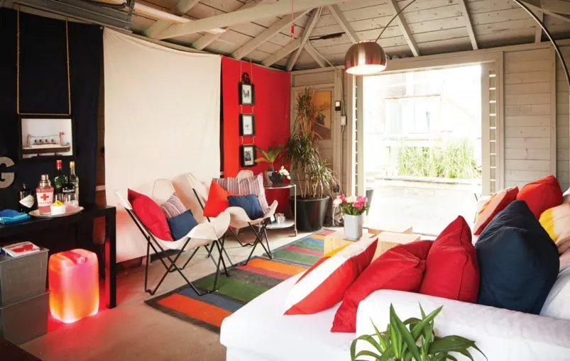 Workspace Essential in Garage