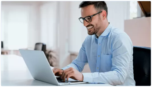 Jobseeker using resume builder